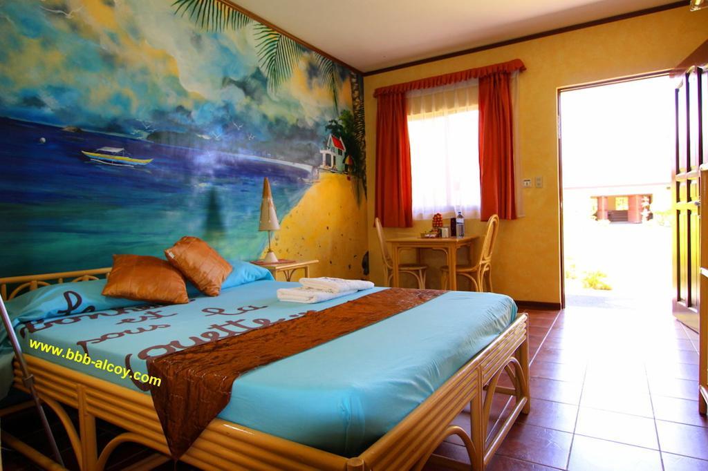 Parrot Paradise Resort Boljoon Zimmer foto