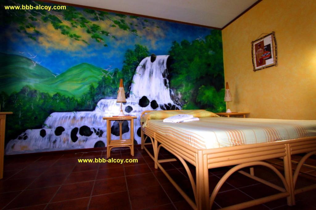 Parrot Paradise Resort Boljoon Zimmer foto